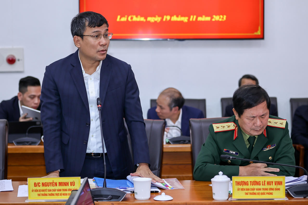 Thủ tướng: Làm bằng được các công trình hạ tầng lớn để kết nối Lai Châu với trong nước và quốc tế