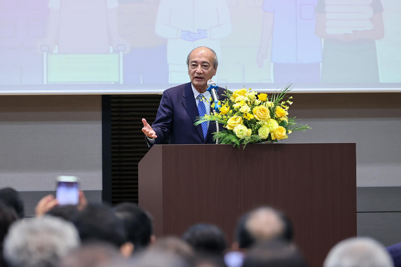 Thủ tướng mong lao động Việt Nam tại Nhật bắt kịp trình độ hiện đại trong những ngành mũi nhọn