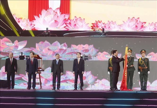 Chủ tịch nước Võ Văn Thưởng dự Lễ kỷ niệm 20 năm thành lập tỉnh Hậu Giang