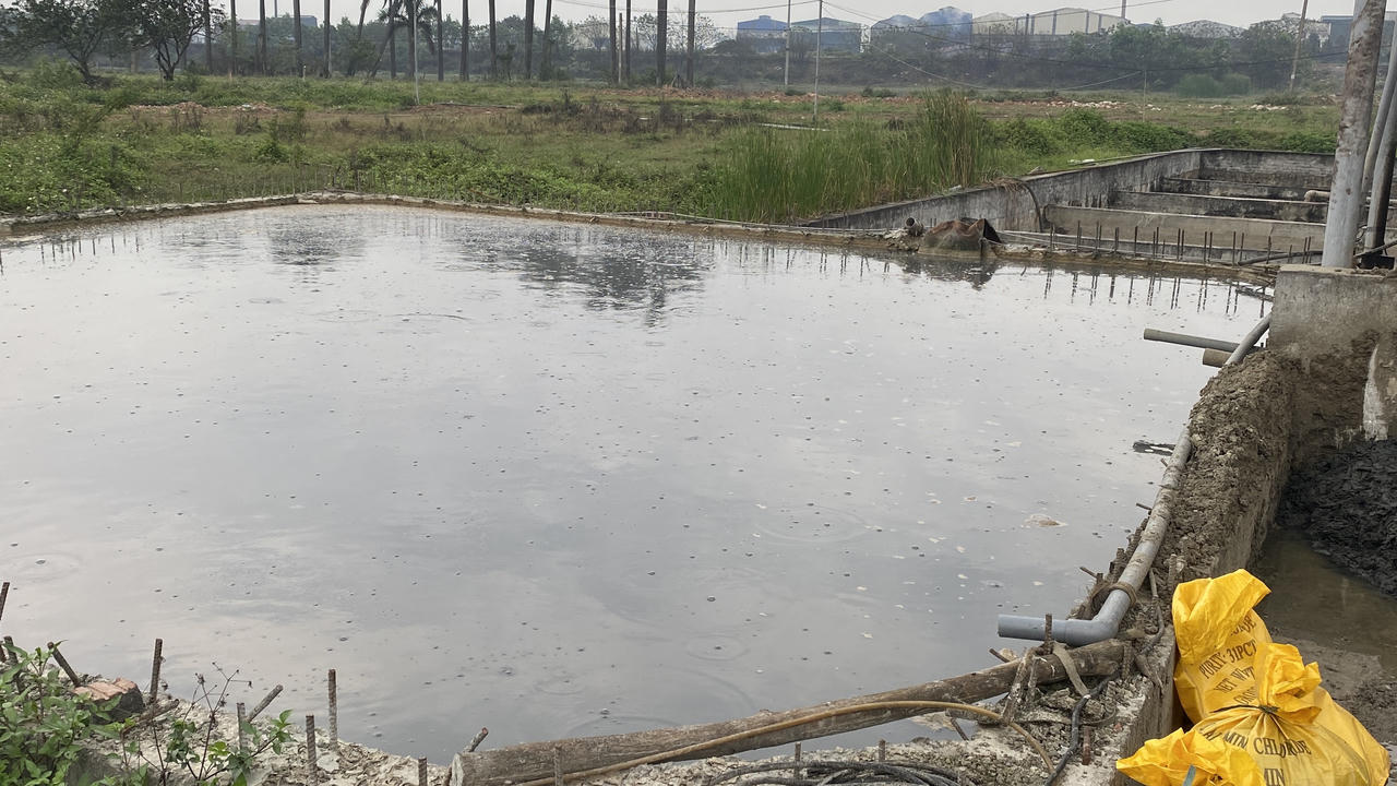 Bắc Ninh: Bắt quả tang công ty Phú Lâm đổ thải ra môi trường có dấu hiệu vi phạm pháp luật