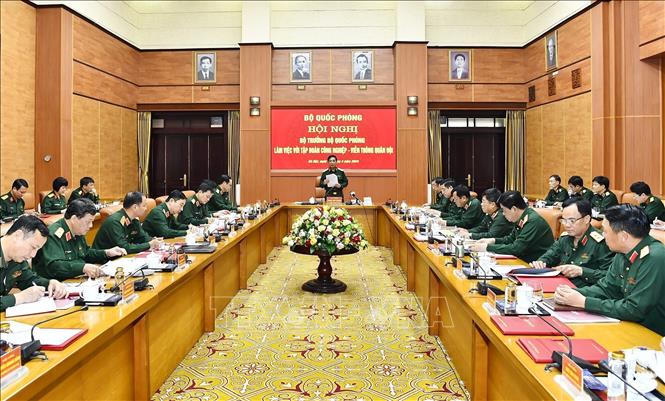 Tạo nền móng xây dựng nền công nghiệp quốc phòng chủ động, lưỡng dụng, hiện đại