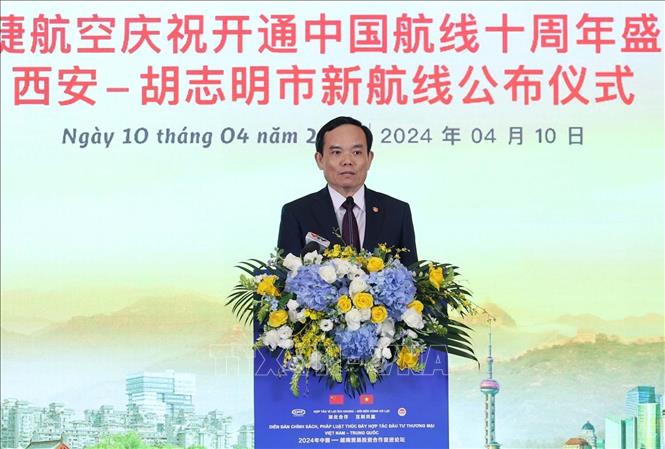 Chủ tịch Quốc hội dự Diễn đàn thúc đẩy hợp tác Việt Nam - Trung Quốc