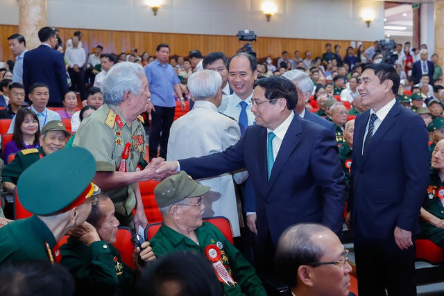 Thủ tướng dự gặp mặt, tri ân những người trực tiếp tham gia Chiến dịch Điện Biên Phủ