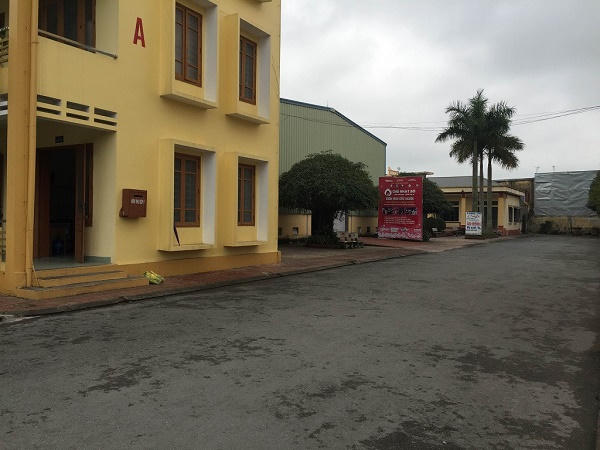 Không gặp được người trong mộng, khống chế nữ sinh, dọa thiêu sống