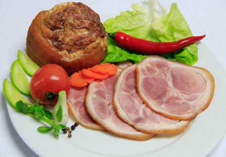 Ngày Tết, bà nội trợ không nên để những thực phẩm này trong tủ lạnh