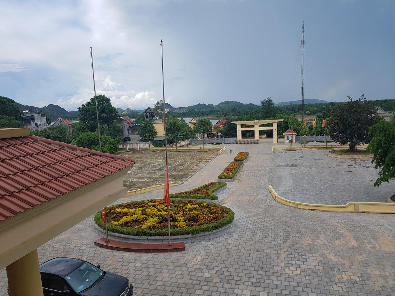 Thanh Hóa: Công sở xã như tòa lâu đài, công ty của người nhà chủ tịch xã gây ô nhiễm môi trường nghiêm trọng