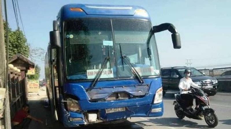 Ô tô biển xanh bị tai nạn khiến 3 người chết thuộc Kho bạc nhà nước Thanh Hóa