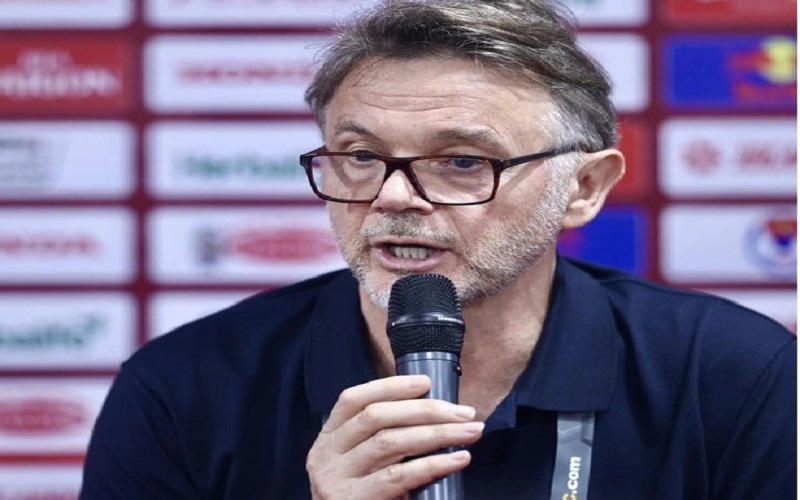 Thất bại thảm hại trước ĐT Indonesia 0-3: Cổ động viên kêu gọi HLV Troussier nên từ chức