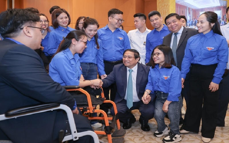 Thủ tướng Phạm Minh Chính: Thanh niên cần thực hiện '5 xung kích', '6 khát vọng' trong chuyển đổi số