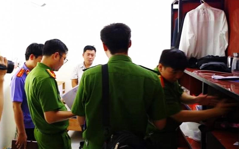 Bắt giữ Cảnh sát hình sự 'rởm' lừa bạn gái gần 1 tỷ đồng