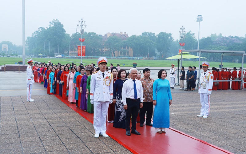 Biểu dương 50 phụ nữ cao tuổi Hà Nội tiêu biểu trong phong trào thi đua yêu nước