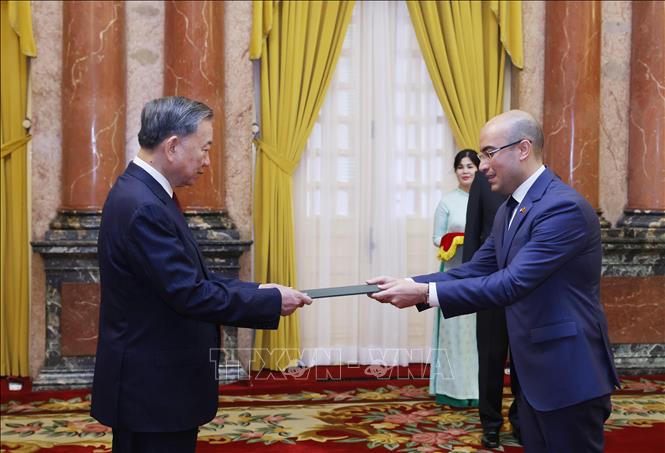 Tổng Bí thư, Chủ tịch nước Tô Lâm tiếp Đại sứ các nước trình Quốc thư