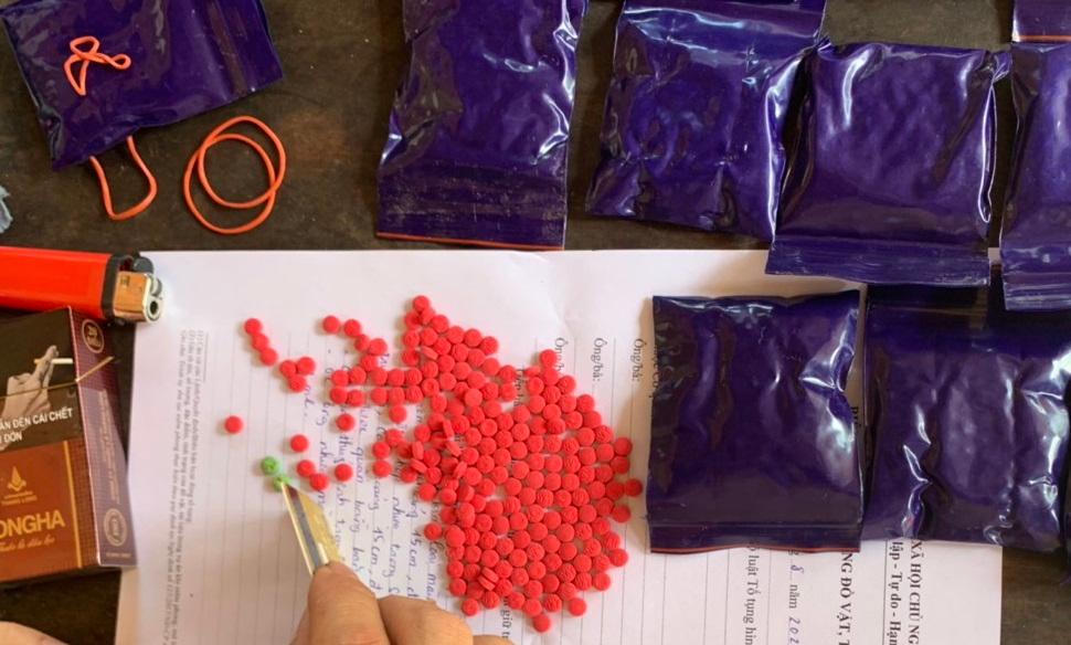 Phá chuyên án ma túy giữa mùa dịch, thu giữ hơn 4.600 viên ma túy tổng hợp