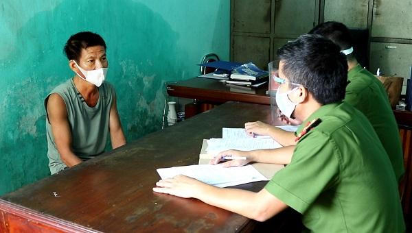 Không ký biên bản vì hành vi "thông chốt" còn quay lại đánh công an