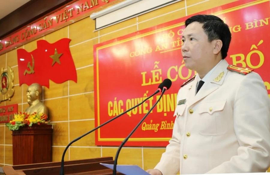 Công an Quảng Bình công bố các quyết định về công tác cán bộ