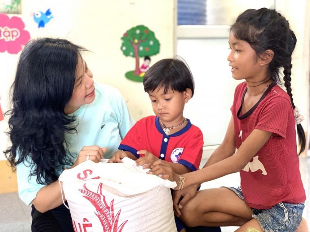 Những ngôi trường thay 'áo mới' nhờ sự kết nối của Công an Quảng Bình