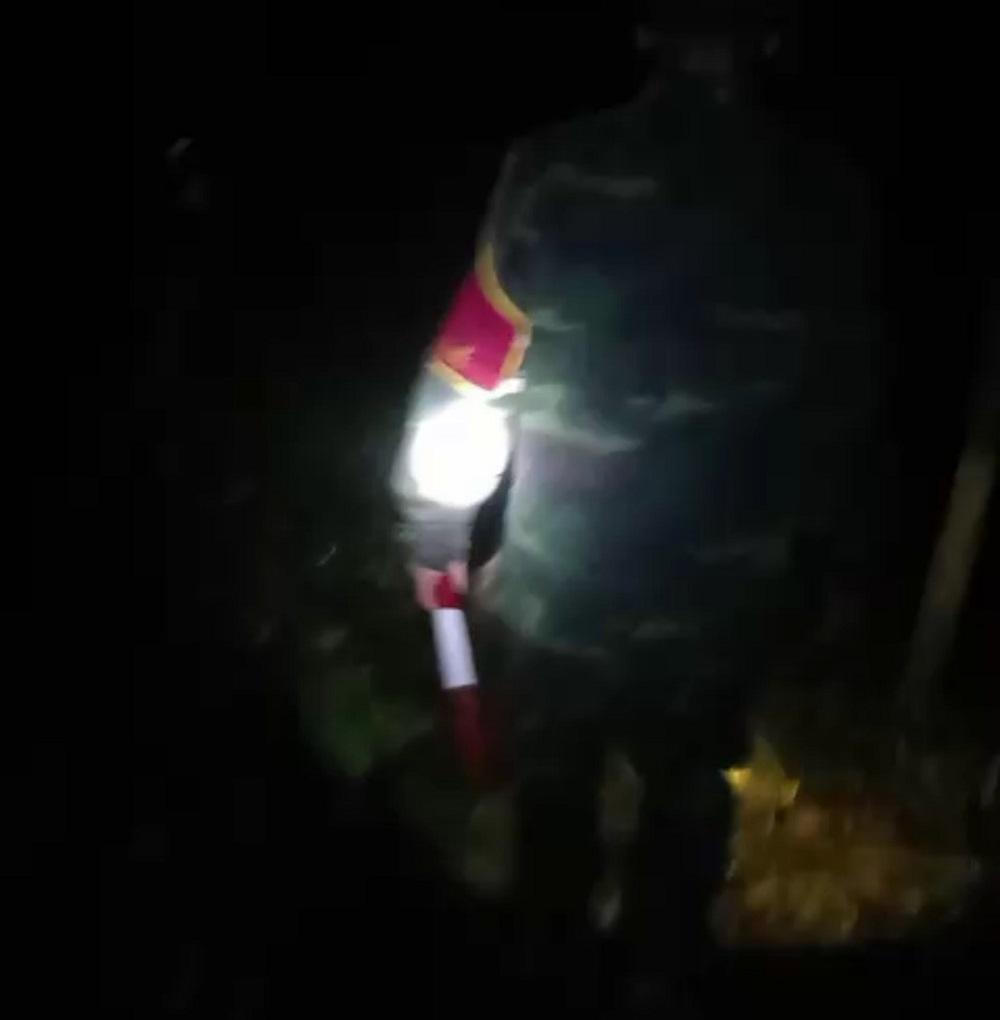 Xuyên đêm vào rừng tìm kiếm cụ bà 72 tuổi đi nhặt hạt dẻ