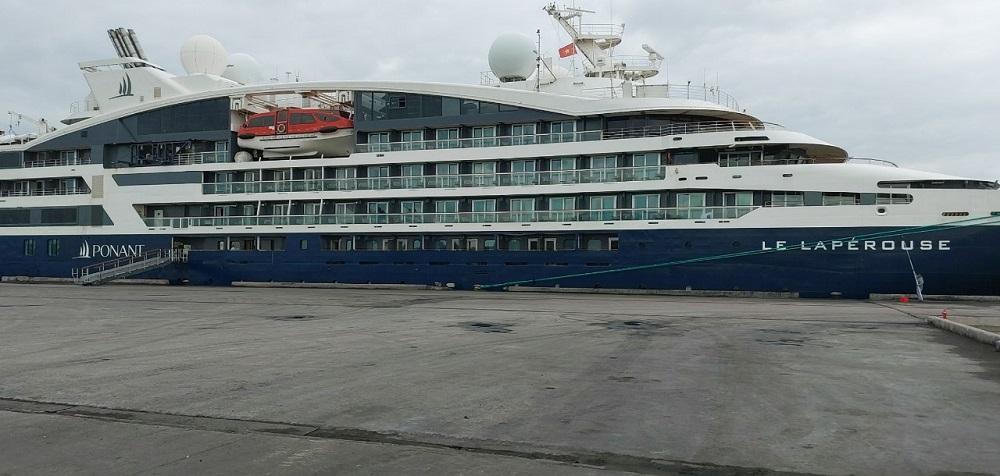 Quảng Bình lần đầu tiên đón siêu du thuyền Quốc tế cao cấp