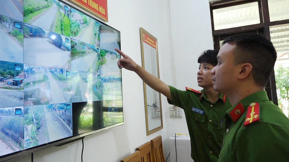 "Mắt thần" an ninh góp phần bảo vệ bình yên thôn xóm