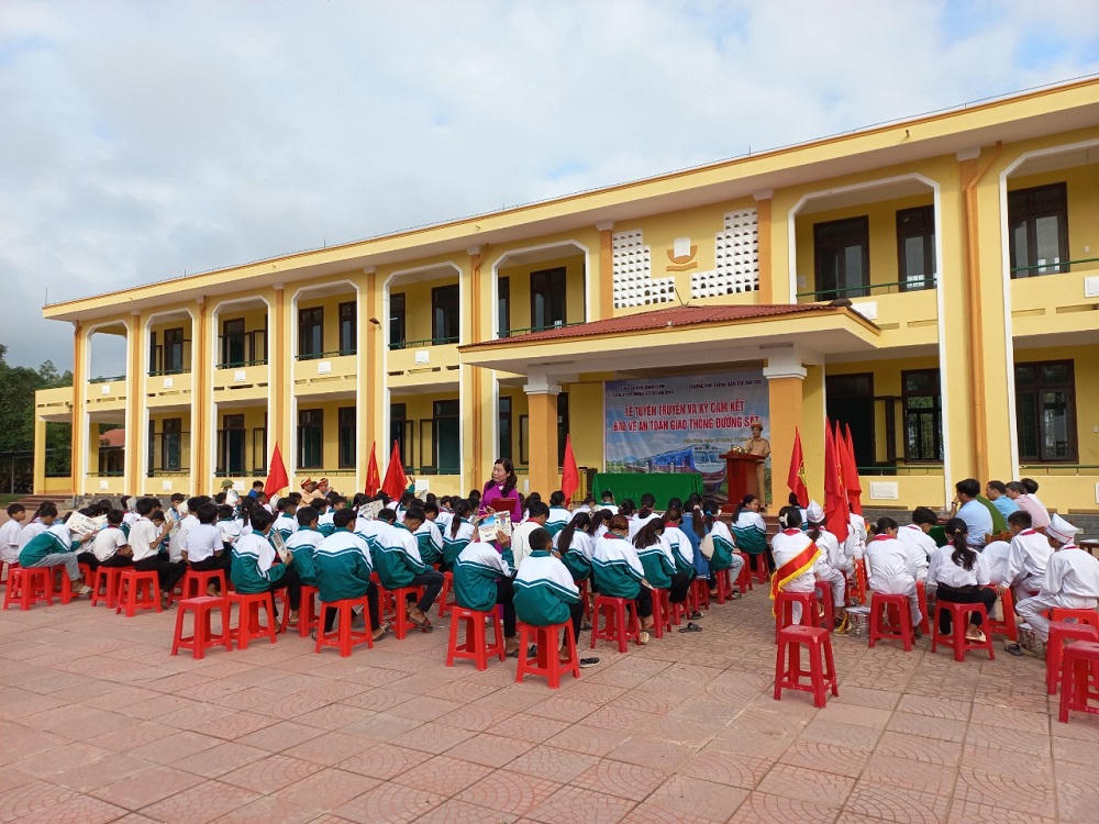 Quảng Bình đẩy mạnh tuyên truyền pháp luật về TTATGT đường sắt