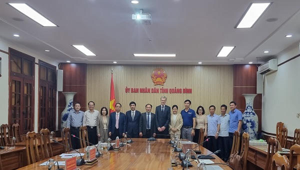 Một tập đoàn của Hà Lan quan tâm dự án điện gió ngoài khơi ở Quảng Bình