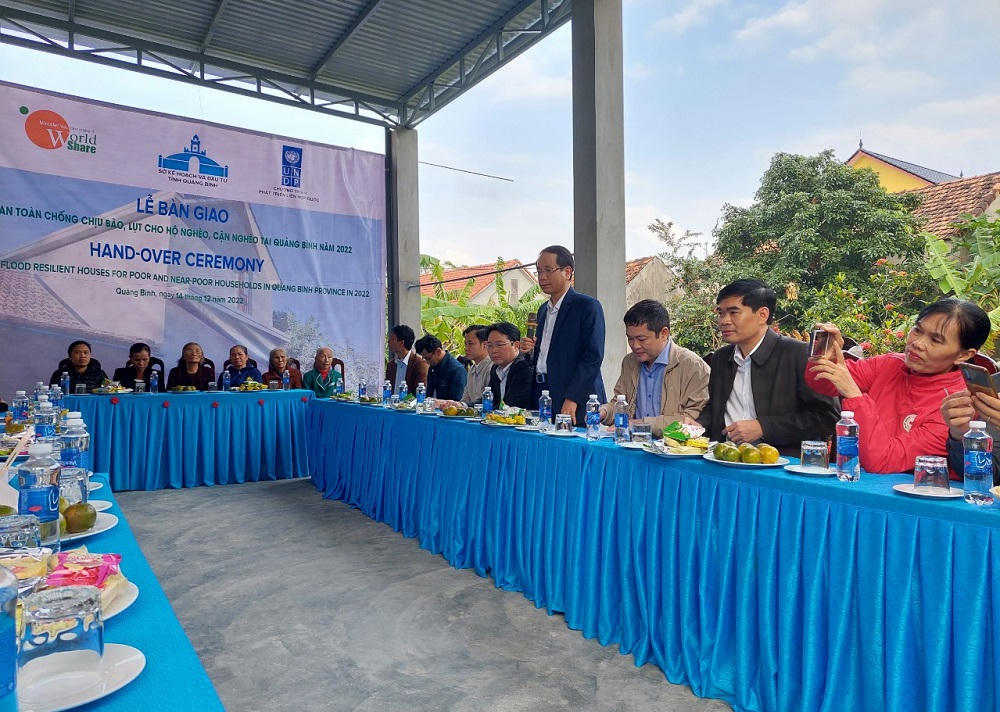 Niềm vui của người nghèo Quảng Bình trong ngôi nhà chống chịu bão, lụt