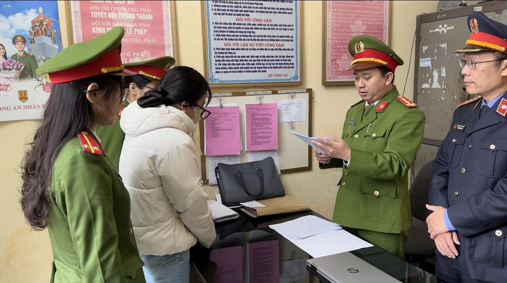 Bắt nữ cán bộ ngân hàng lừa đảo chiếm đoạt tài sản nhiều người