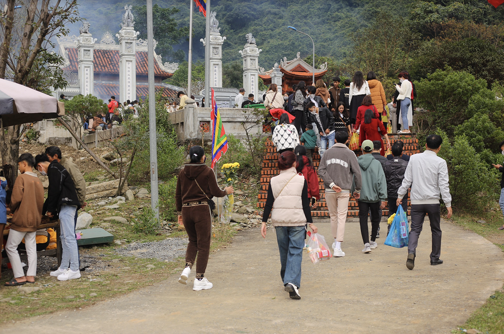 Thời tiết thuận lợi các điểm du lịch ở Quảng Bình hút khách dịp Tết