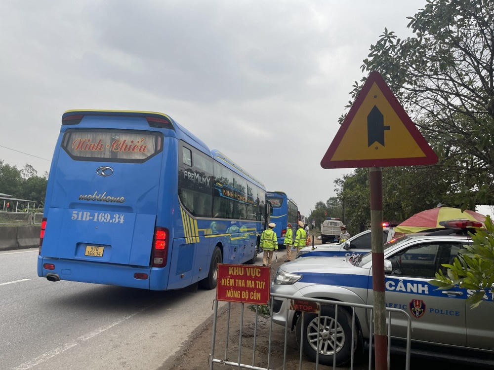Quảng Bình mở đợt cao điểm tổng kiểm soát phương tiện giao thông đường bộ