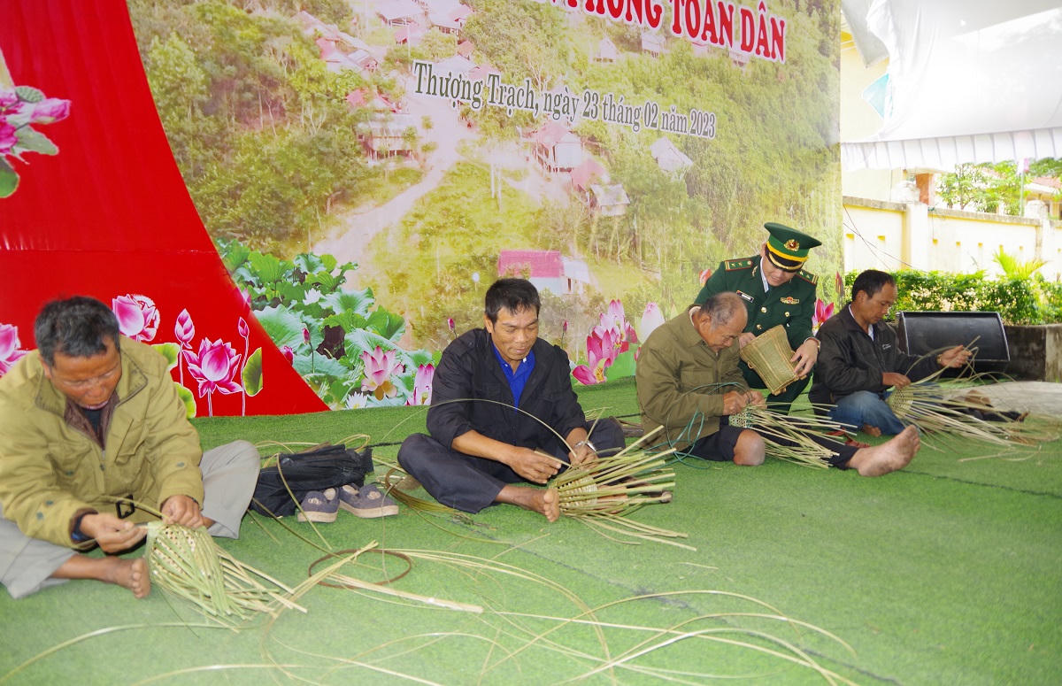 Hoạt động ý nghĩa góp phần vun đắp tình đoàn kết quân dân