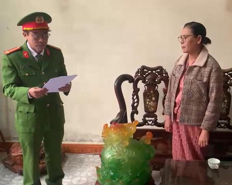 Lừa xin việc vào công an, chiếm đoạt hàng tỷ đồng