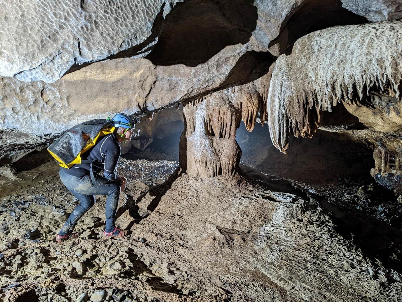 Hệ thống hang động còn nguyên sơ vừa được phát hiện tại Quảng Bình
