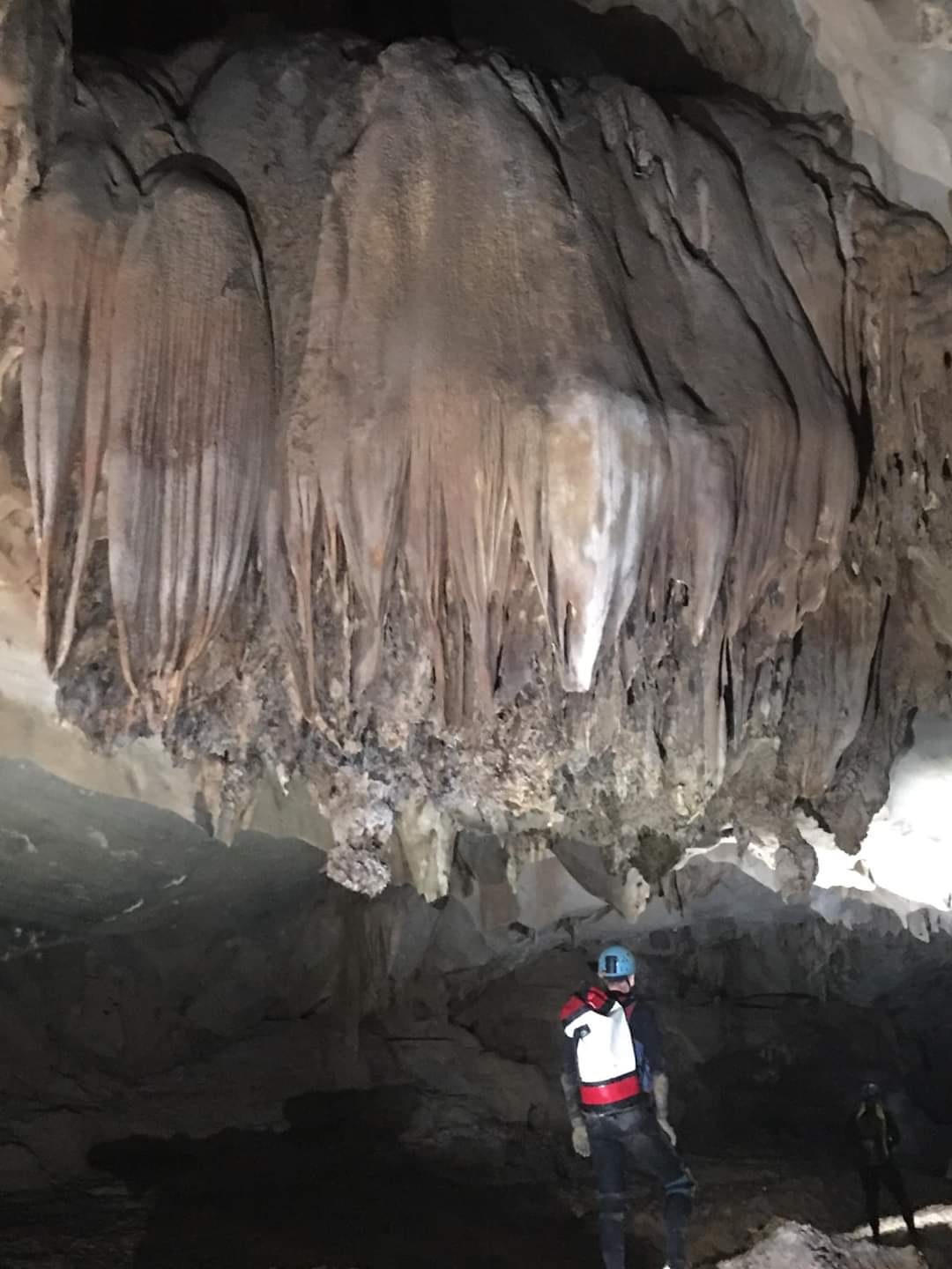 Hệ thống hang động còn nguyên sơ vừa được phát hiện tại Quảng Bình