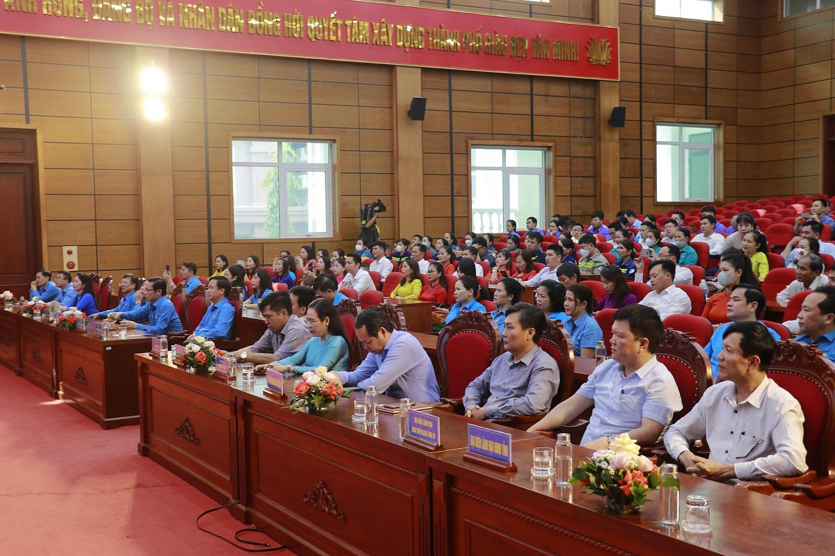Quảng Bình phát động ‘Tháng công nhân’ năm 2023