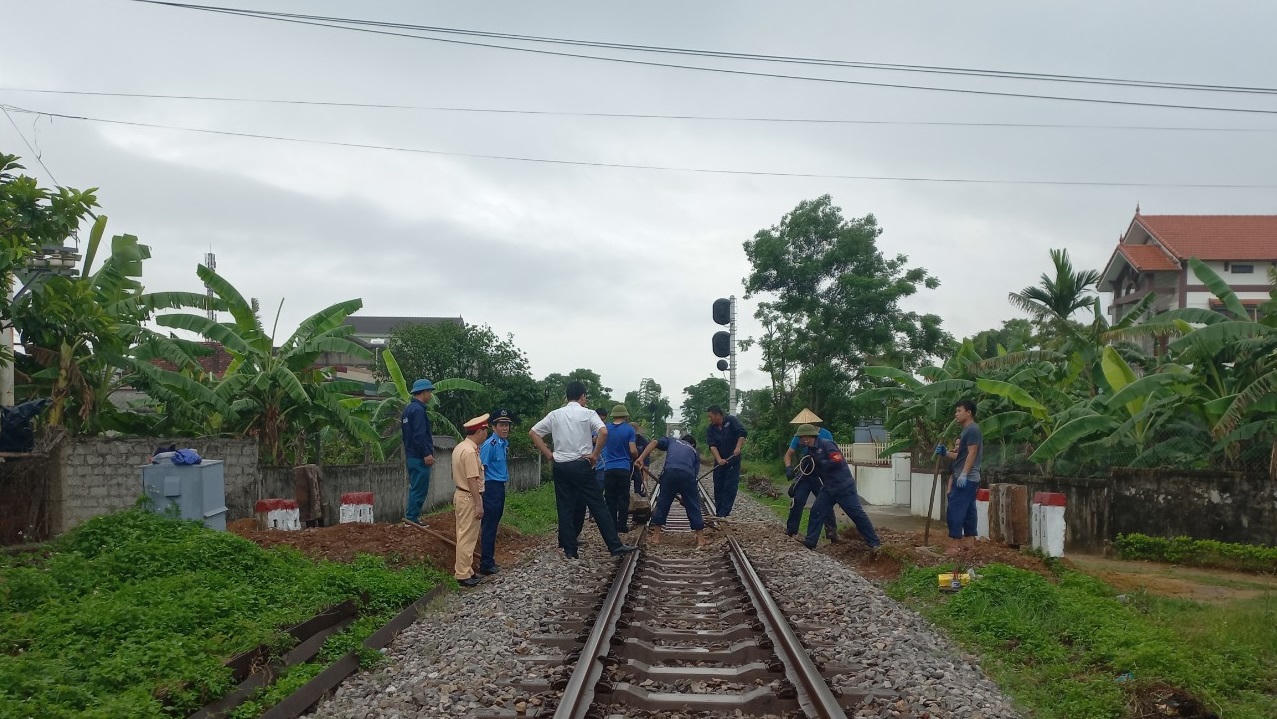 Quảng Bình đóng lối đi tự mở để ngăn ngừa tai nạn giao thông đường sắt