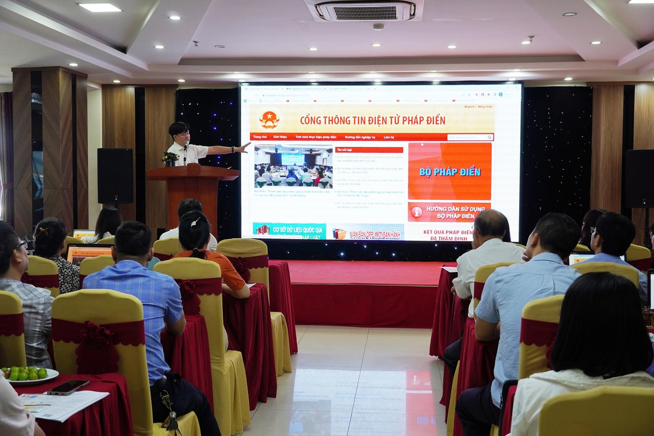 Bộ Tư pháp tổ chức hội nghị hướng dẫn khai thác sử dụng Bộ pháp điển tại Quảng Bình