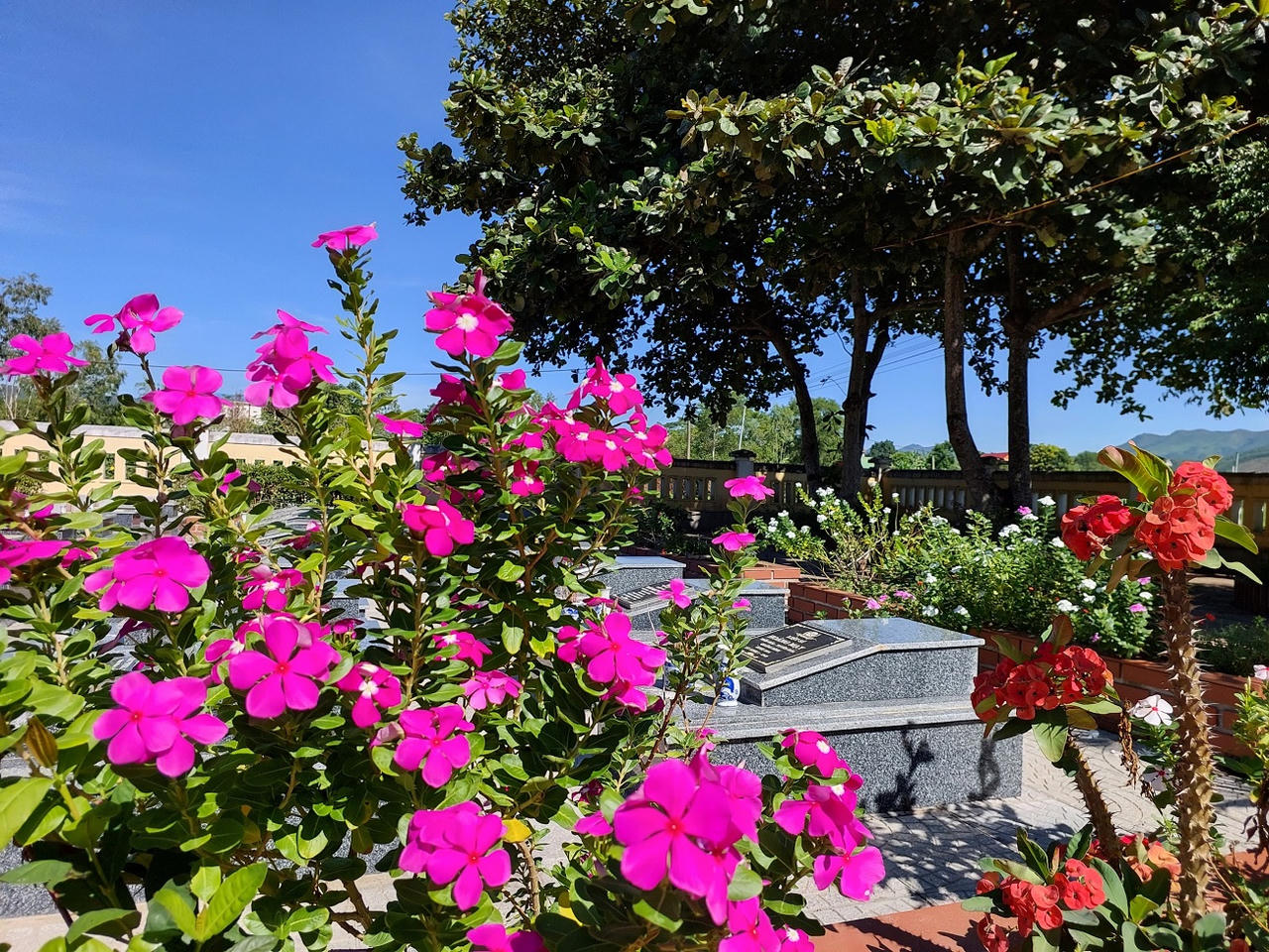 Người lính thầm lặng gần 20 năm canh “giấc ngủ” cho đồng đội 