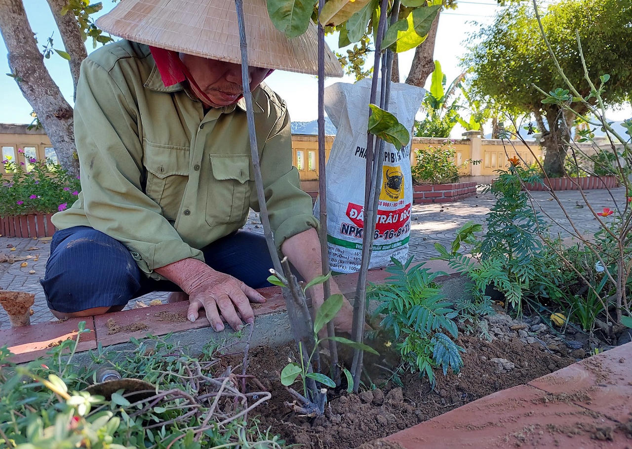 Người lính thầm lặng gần 20 năm canh “giấc ngủ” cho đồng đội 