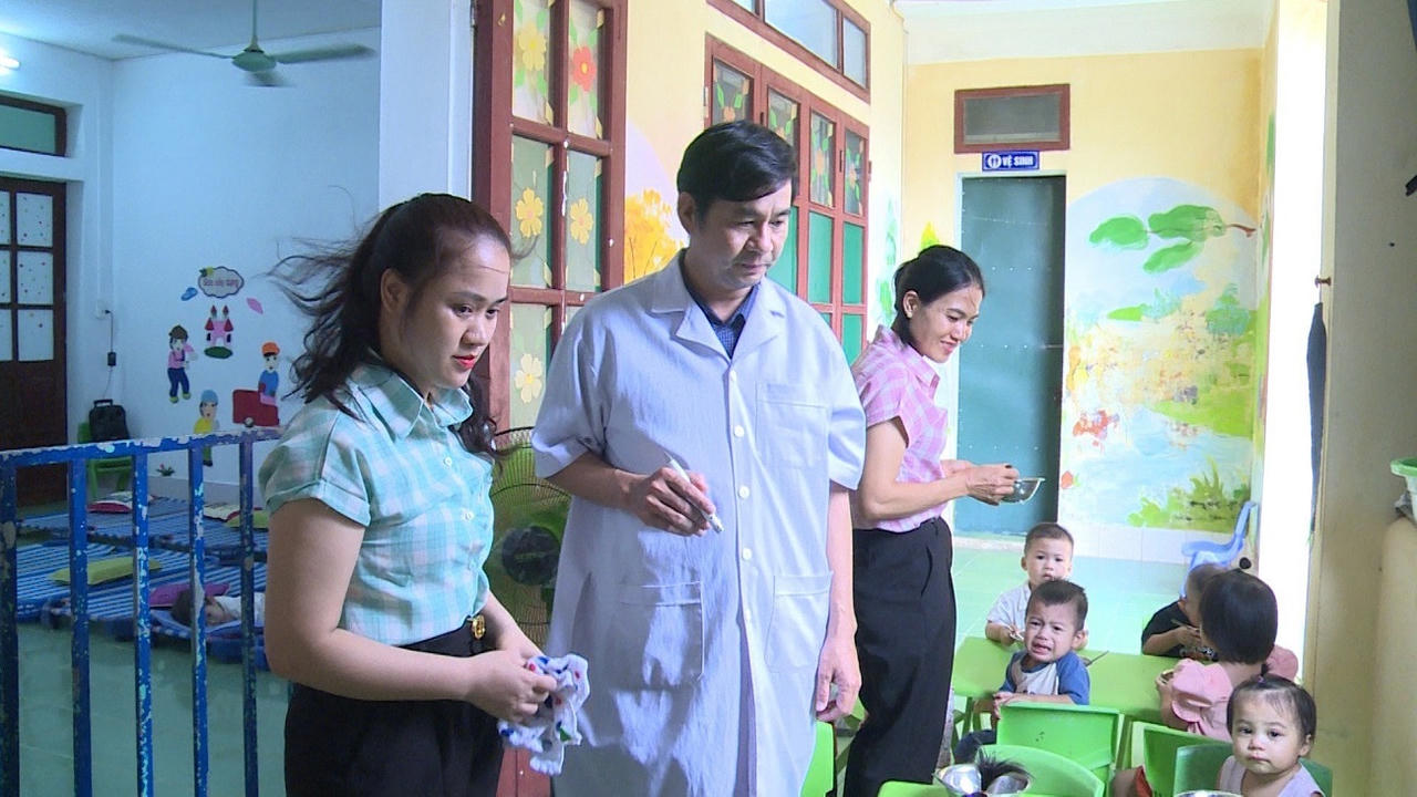 Quảng Bình yêu cầu tăng cường công tác phòng chống bệnh đau mắt đỏ