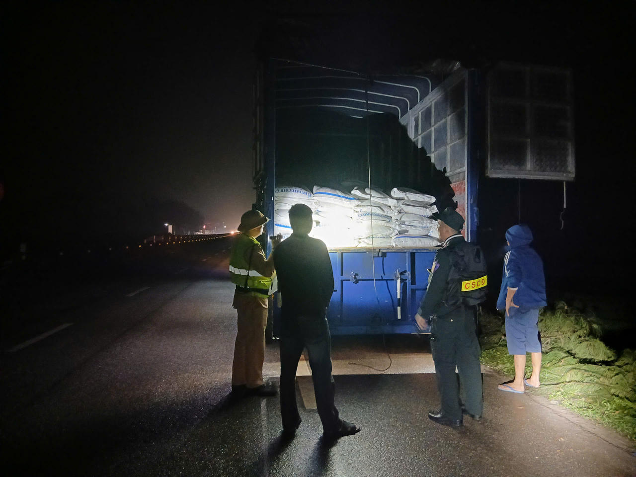 CSGT Quảng Bình tạm giữ hơn 400 phương tiện vi phạm sau 15 ngày cao điểm 