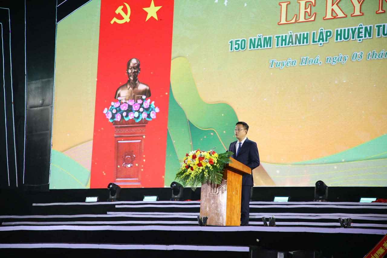 Lắng đọng chương trình nghệ thuật 'Âm vang miền sơn cước' kỷ niệm 150 năm huyện Tuyên Hóa