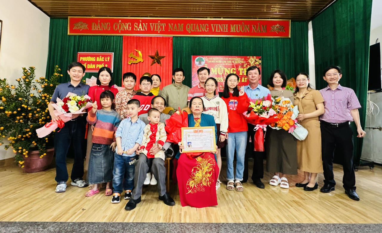 Có một gia đình truyền thống ngành Y ở Quảng Bình