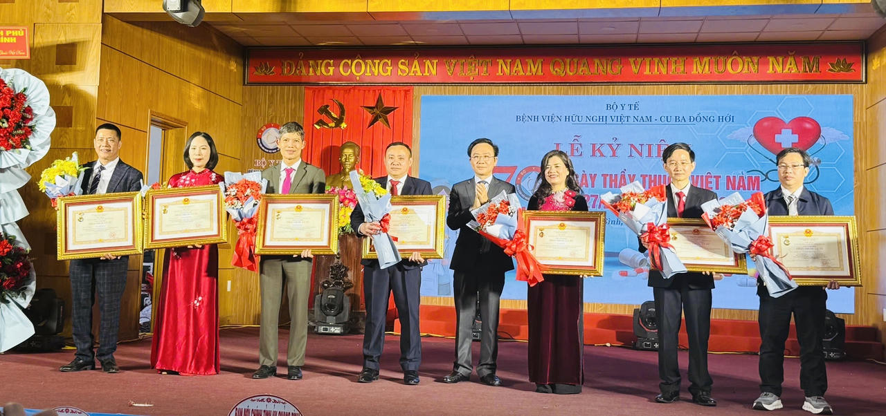 Có một gia đình truyền thống ngành Y ở Quảng Bình