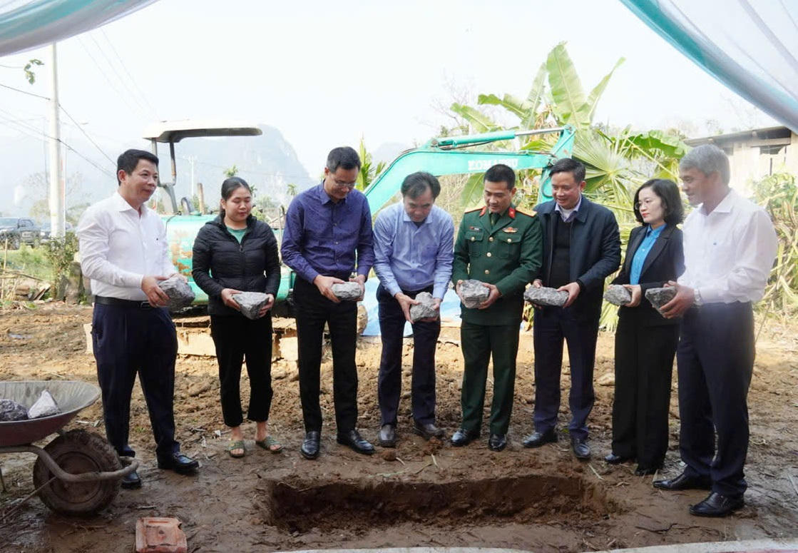 Quảng Bình chung tay xóa 1.081 ngôi nhà tạm, nhà dột nát trong hơn 2 tháng 