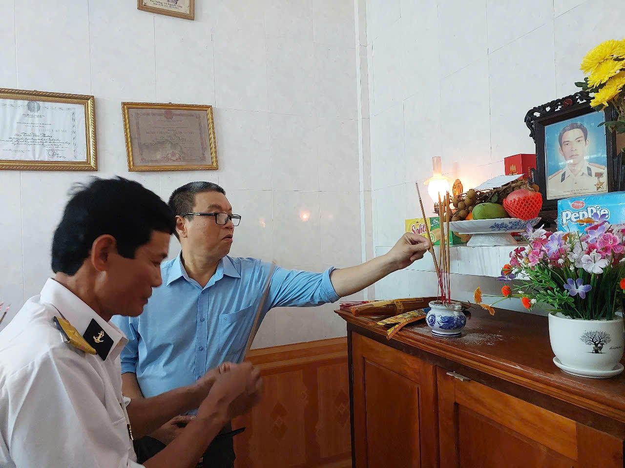 Tưởng niệm, tri ân những chiến sĩ Gạc Ma ngã xuống giữa biển trời Trường Sa