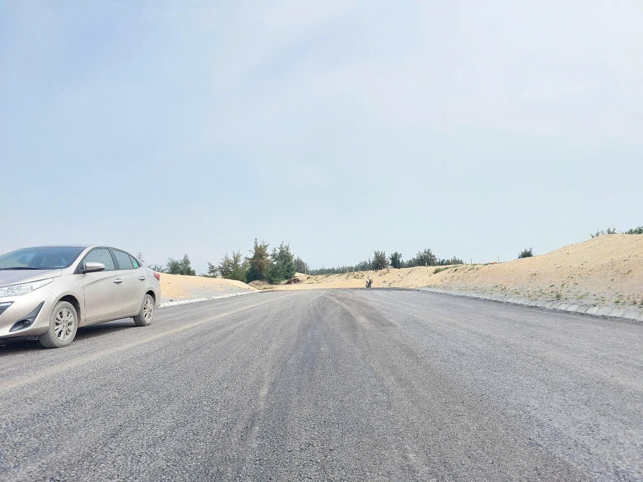 Vướng mặt bằng, đường ven biển Quảng Bình có về đích đúng tiến độ?