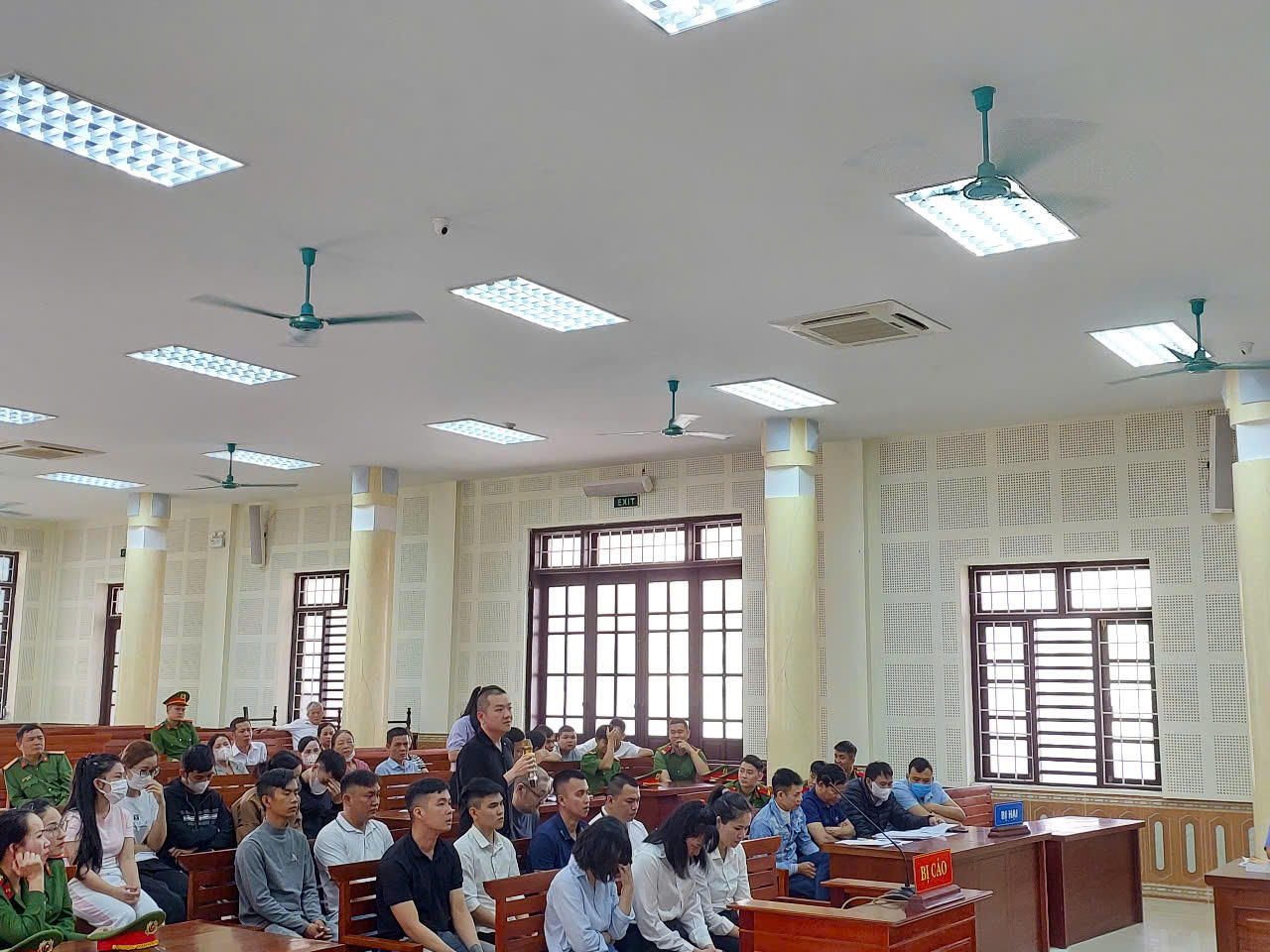 Xét xử tổ chức tội phạm lừa đảo trên không gian mạng liên quan đến người nước ngoài