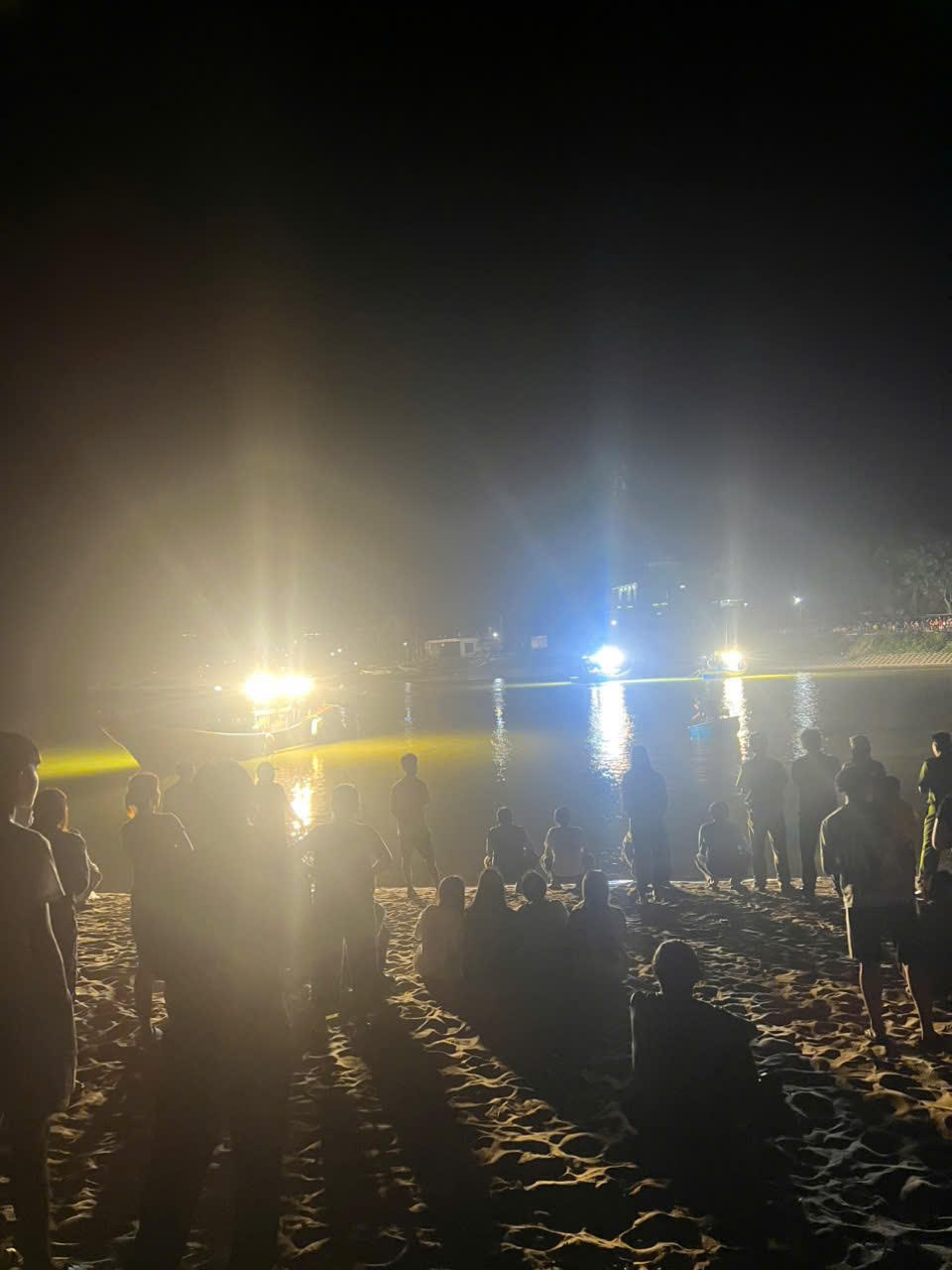 Đã tìm thấy 2 học sinh tắm sông mất tích ở Quảng Bình