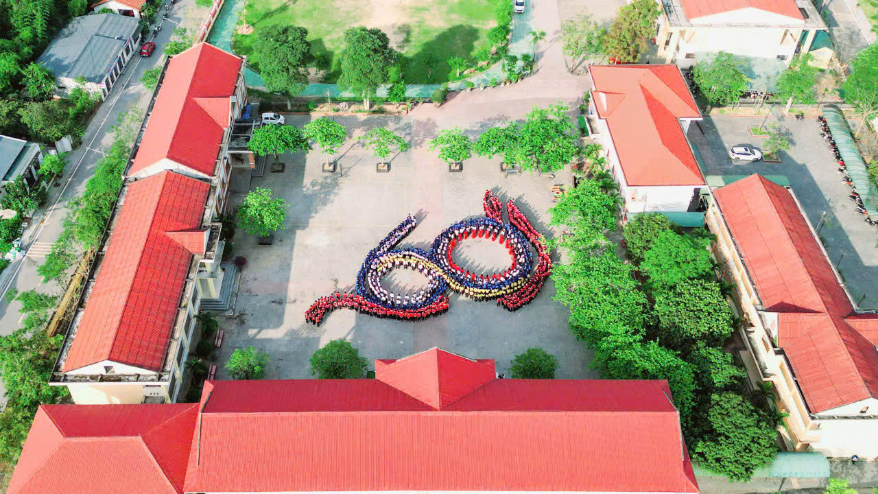 Trường THPT Tuyên Hóa không ngừng đổi mới, nâng cao chất lượng giáo dục