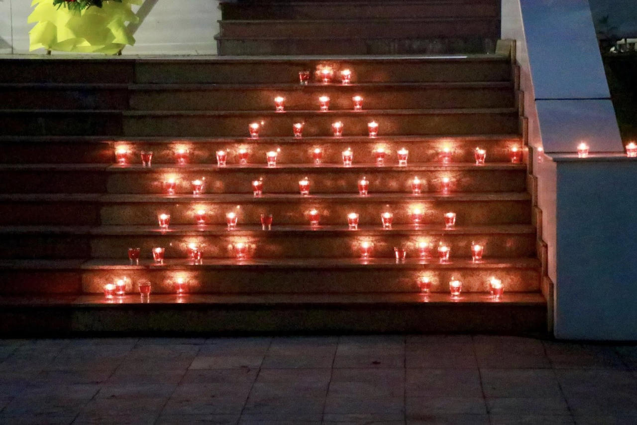 Tuổi trẻ Quảng Bình thắp hàng ngàn ngọn nến tri ân các Anh hùng liệt sỹ